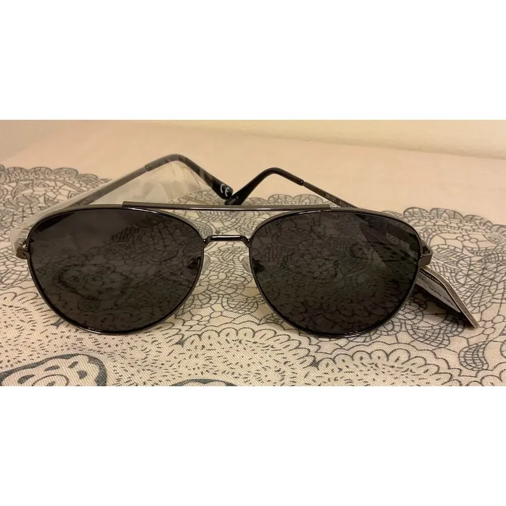 NWT Foster Grant Polarized Maxblock Sunglasses GRAY Aviator Maxblock